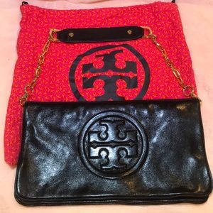 Tory Burch Reva Bombe clutch